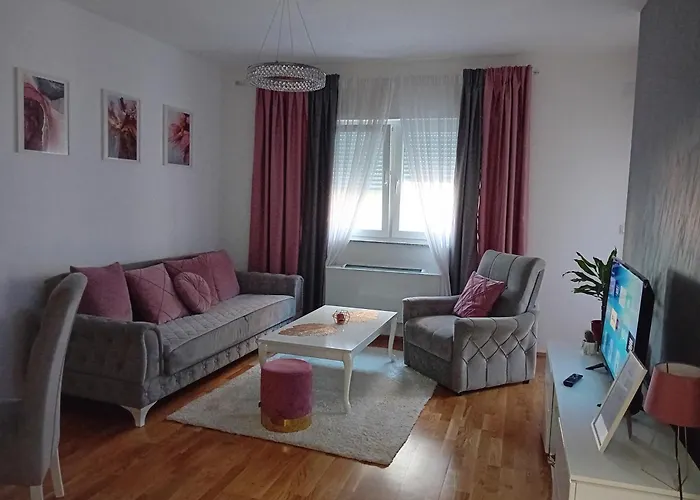 Skyline Apartment
