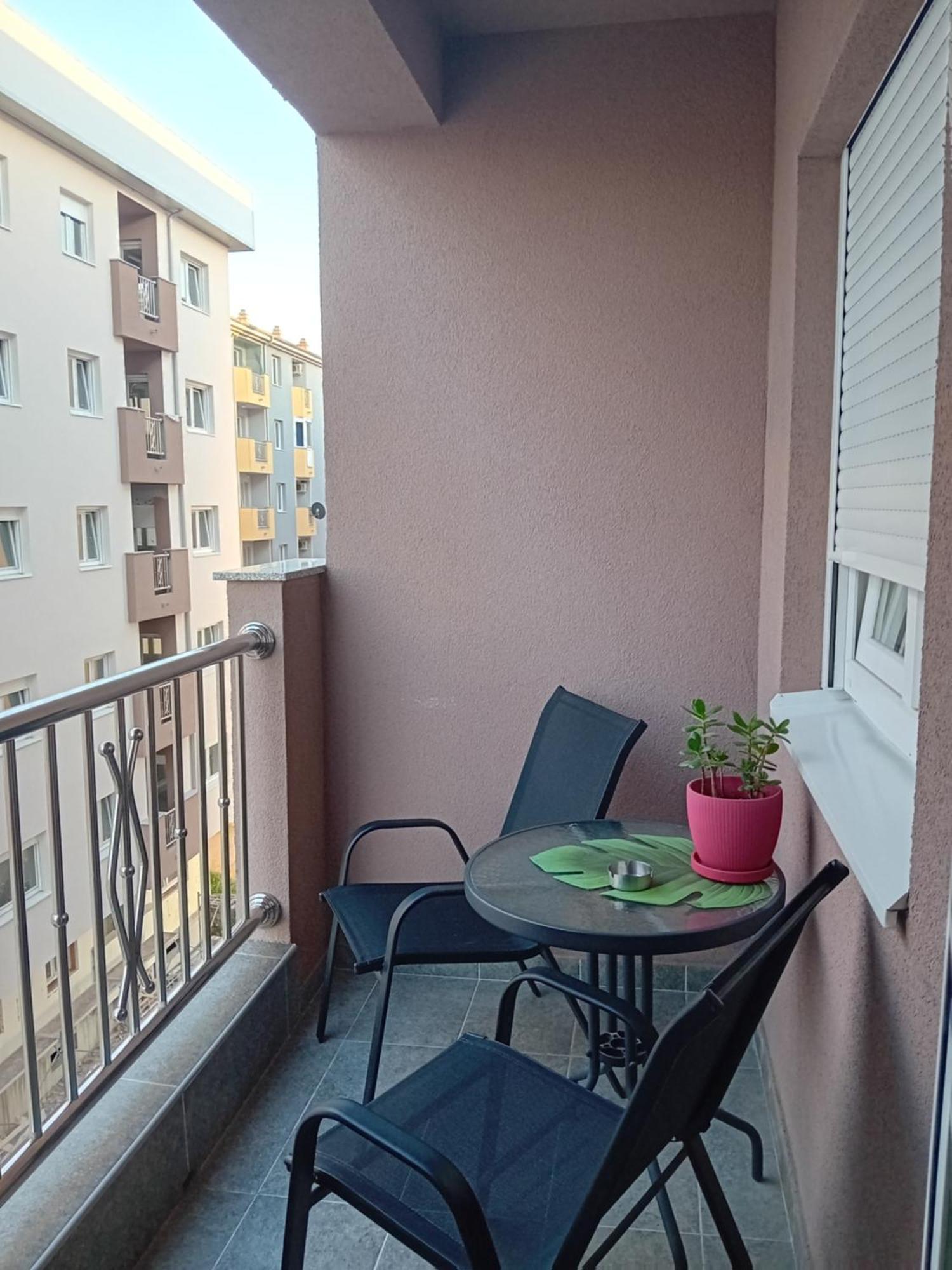 Apartment Skyline *